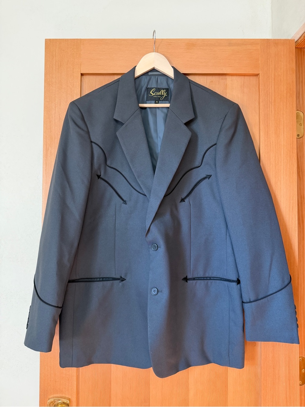 Scully Men's Gray Western-Style Blazer Jacket with Black Piping